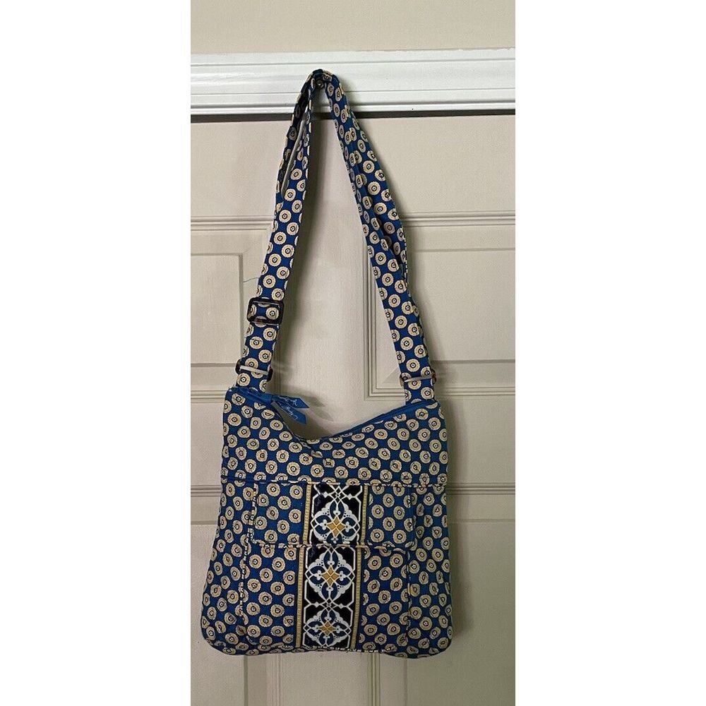 Vintage Vera Bradley Crossbody‎ Shoulder Purse Bag Blue Paisley Floral Quilted